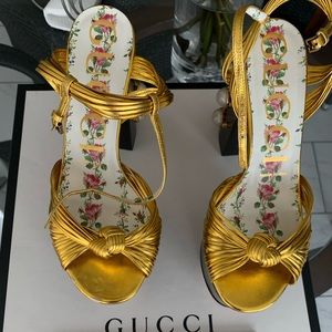 Gucci Gold Leather Knot Pearl Platform Sandal